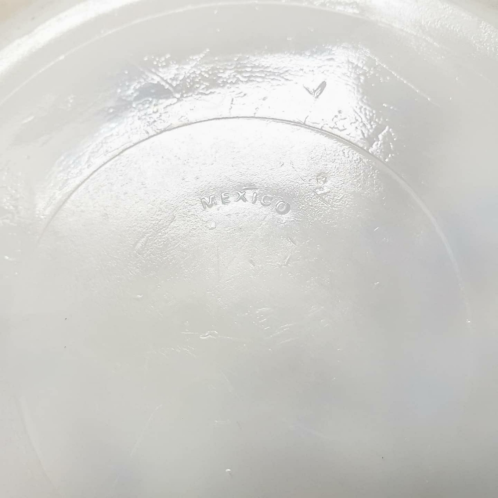 Vintage Milkglass Plate - Picture 3 of 4